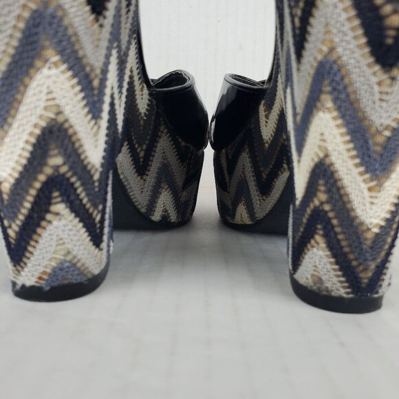 Madden Girl Boozter Chevron Crochet Lace Open Toe Platform Wedge Shoes Size 7.5 - Picture 6 of 10